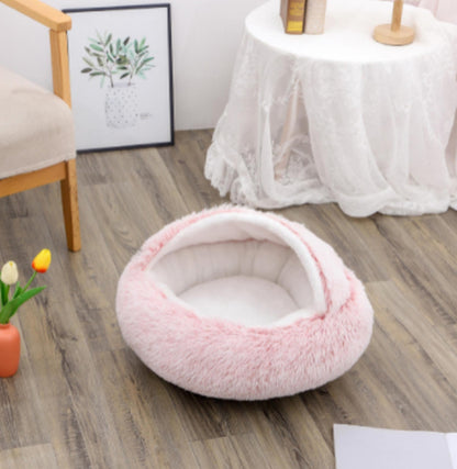 Snuggle Safari: The Ultimate Furry Fortress for Your Frosty Feline and Canine!