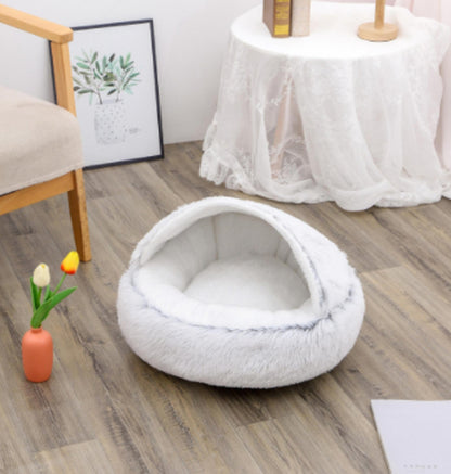 Snuggle Safari: The Ultimate Furry Fortress for Your Frosty Feline and Canine!